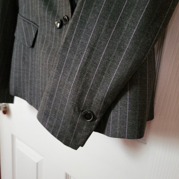 Jacket - Picture 3 of 5